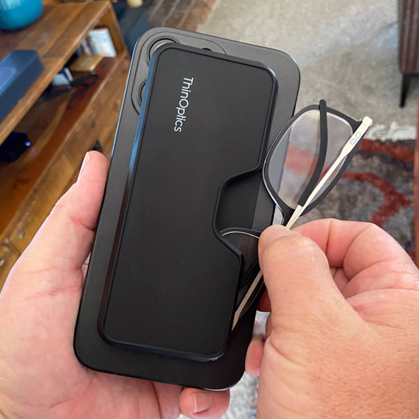 Connect Reader + MagSafe® Connect Case