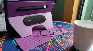 Top 7 Signs That You Need Reading Glasses - ThinOptics